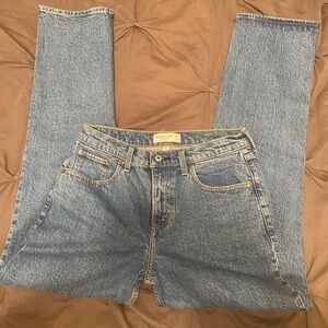 Abercrombie & Fitch Mid Rise Blue Jeans